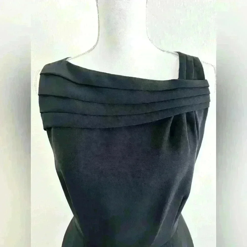 Tahari Arthur S. Levine Petite Sleeveless Dress Size 6P